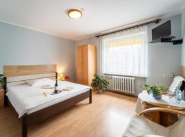 Tawerna "Cicha Przystań": Zielona Góra şehrinde bir otel