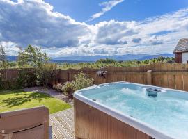 The Lookout, hotel with jacuzzis in Aviemore