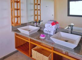 ANJARA LODGE Villa de 3 chambres, majake Nosy Bes