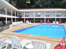 Hotel São Luiz – hotel w mieście Águas de Lindóia