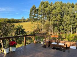 Quinta da Serra - Onde o charme se mistura com a natureza, casa rústica em Rancho Queimado