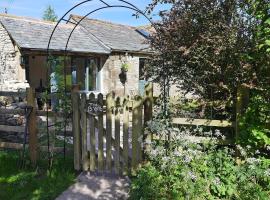 The Byre, hotel in Soulby