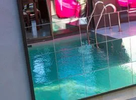 Be Loft B&B Pool & Spa
