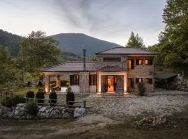 Hidden Stone Chalet