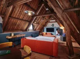 The Hoxton, Lloyd Amsterdam