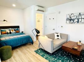 Luxury Furnished Studio Suite close to Downtown, hotel mewah di Oakland