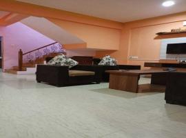 Roshni Villa - Near Ekvira Devi Temple, hotel v destinaci Kārli