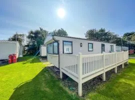 Lovely 6 Berth Caravan At Broadland Sands Holiday Park Ref 20259bs