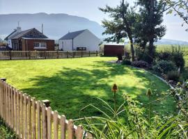Ballymultimber Cottages - mountain views near beach, hotel in Limavady