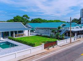 Sealife4 Beach Pool Villa, hotell i Rayong
