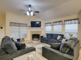 6 Mi to Dtwn Mansfield! Family Getaway with Patio