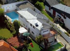 Piscina y Playa en un entorno único, Rías Baixas, hotel en Nigrán