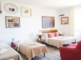 Jerry & Titty house, Cama e café (B&B) em Capena