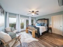 Misty Mountain Cabin Spectacular Scenic Escape by Caddo River