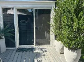 Adorable 1 bedroom cottage