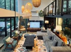 The Estate Hulu Rening - Private Retreat Cabin