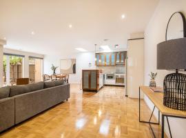 Elwood Sanctuary, hotel in Melbourne