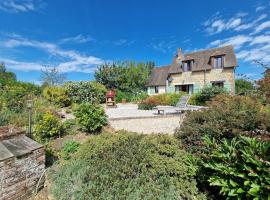 Maison Cosy - Normandie - Haras du Pin 30' โรงแรมราคาถูกในFay