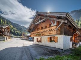 Chalet La Grangerie, holiday home in Montriond