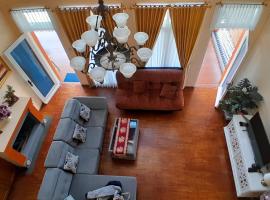 Villa Dinar Mountain Lembang, hotel v destinaci Lembang