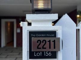 The Garden House Lahad Datu – domek wiejski 