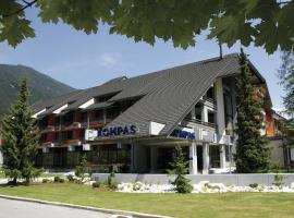 Hotel Kompas, отель в Краньска-Горе