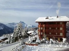 Apartment Les Cîmes 8 by Interhome