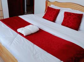 GOLDEN PALM 3, guest house in Nakuru