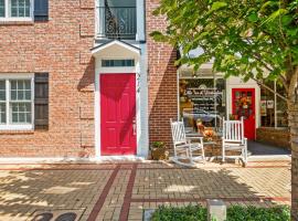 Little Inn on Main, guest house in Washington