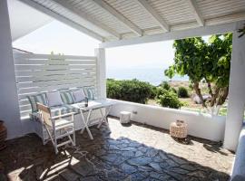 Artemis Seafront Apartments, hotel in Petres