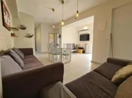 Ben Yehuda Penthouse - פנטהאוז משפחתי מקסים עם גג פרטי וג'קוזי במרכז העיר