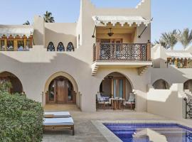 Royal Villas with private pool in Four-Season Sharm - By Royal Vacations EG – domek wiejski 