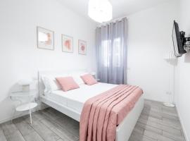 Appartamento La Fortezza, hotel near Ponale Metro Station, Milan