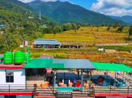 Raahi Stay, Landing site Bir - Stay & Cafe, hotel di Bīr