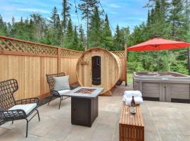 Chalet SPA SAUNA Tremblant, vacation home in Saint-Faustin