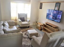 MalaikaMaisonette Fully Furnished apartment Nyayo Estate Nairobi Kenya Namba Simu sufuri saba sufuri moja moja nne tisa sufuri sufuri saba next to JKIA Jomo kenyatta International Airport,Next to SGR Nairobi Terminus Next To Kenya Airways Pride Centr, hotel di Nairobi