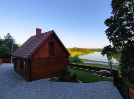 Bug Na Skarpie - Domek Wypoczynkowy z Jacuzzi i Kominkiem, hotell i Drohiczyn