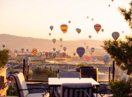 Cappadocia Fairy Chimneys Selfie Cave Hotels - Special Class、ウチヒサールのホテル