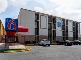 Motel 6 Jackson, TN – hotel w pobliżu miejsca Lotnisko McKellar-Sipes Regional - MKL w mieście Jackson
