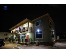 Matata Homes Airbnb, hotel di Kasoa