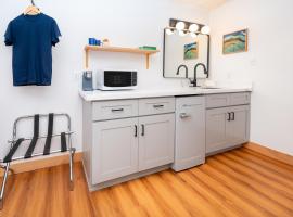 Anacortes Inn, hotel near Anacortes Airport - OTS, 