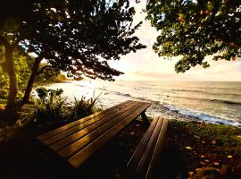 TAHITI - Haumaru Beach Fare, majake sihtkohas Mahina