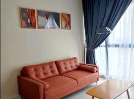 Mid Vally Southkey JB, 2BR, WIFI, 7 mins to CIQ, hotel with jacuzzis in Johor Bahru