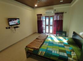 Siddhivinayak Resort NX, hotell i Malvan