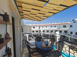 Paramount Gardens Resorts D204, hotel en Tersephanou