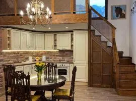 River's house, free parking!