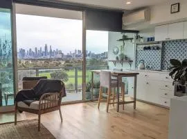 BestView St Kilda Spectacular Sunset Hideaway - boutique self-contained luxury apartment
