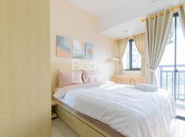 RedLiving Apartemen Jakarta Living Star - BoboRooms, khách sạn ở Jakarta