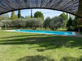 Mas des Bômes et spa merindol