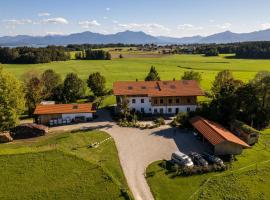 Fembacher Alm, holiday rental in Seeon-Seebruck